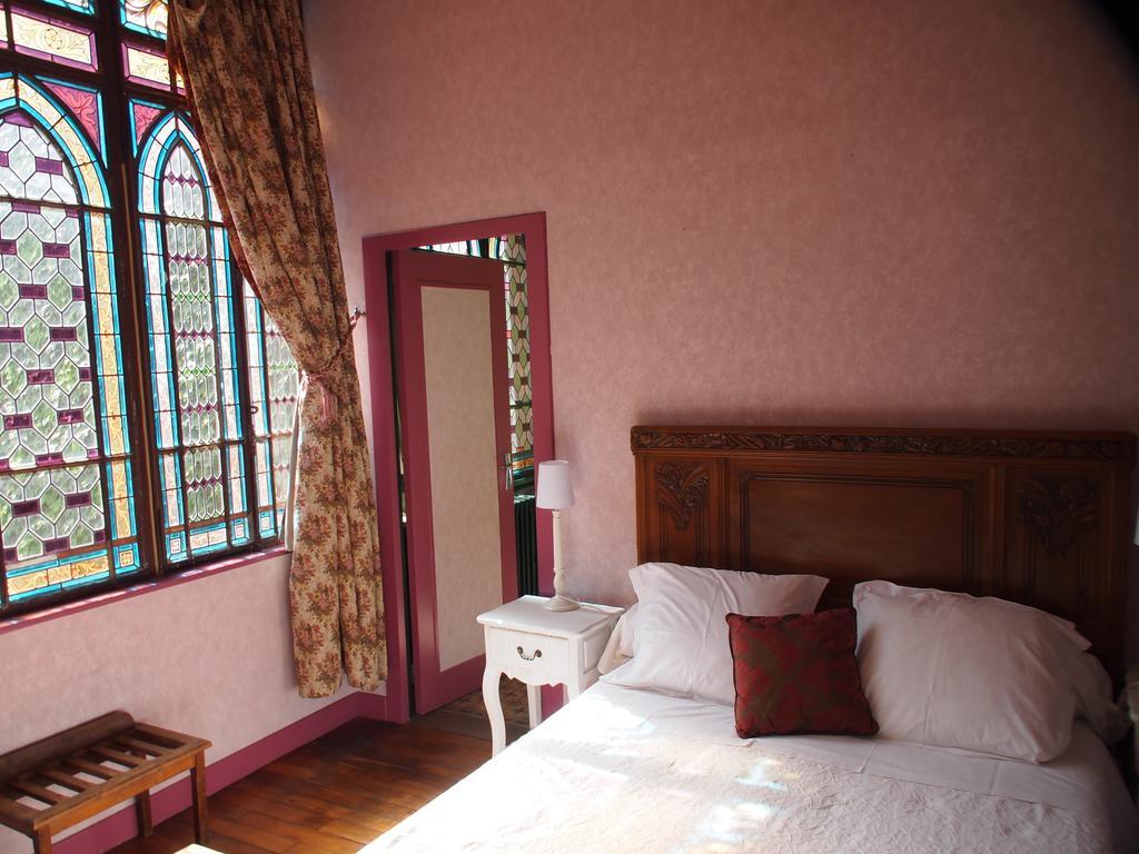 Hotel Emma Calve Millau Quarto foto